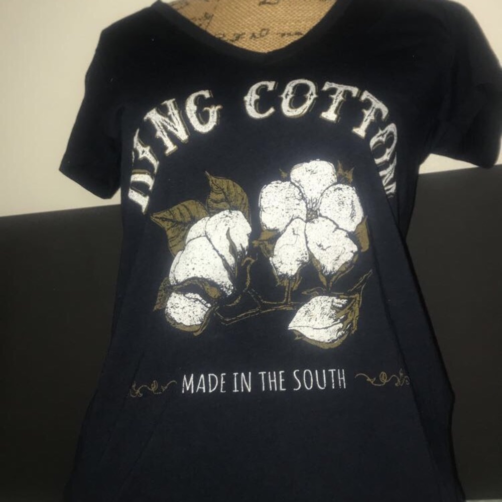 Women’s tee